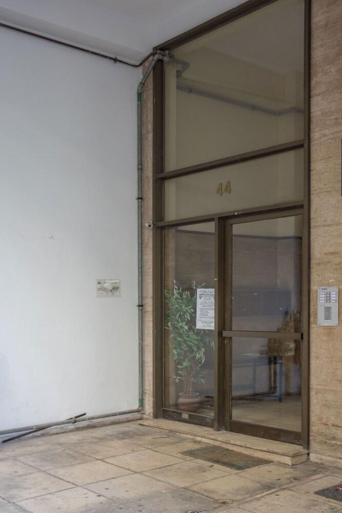 Nikis Suites Syntagma-Plaka By Ghh Atenas Exterior foto